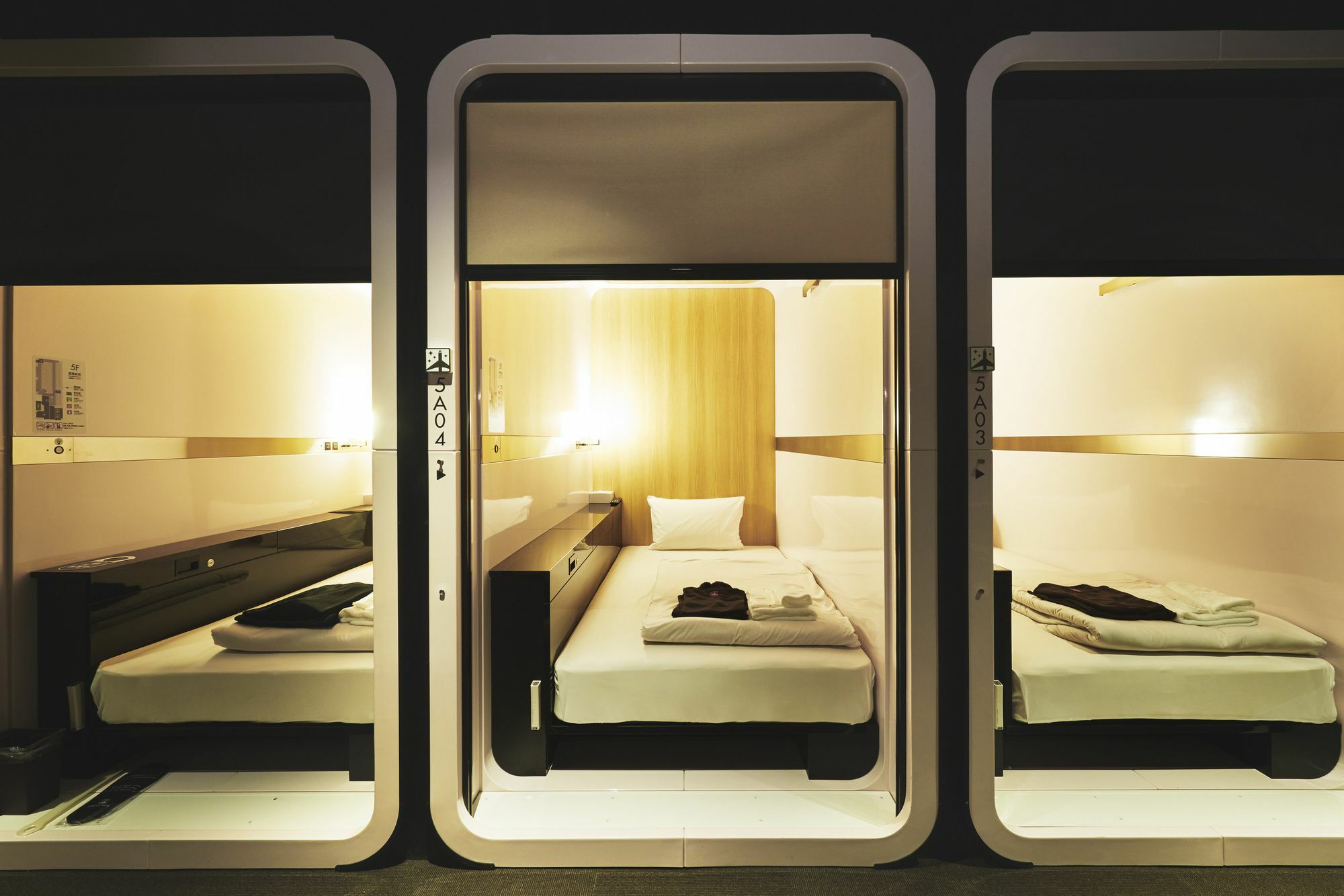 First Cabin Nishiazabu Токио Экстерьер фото